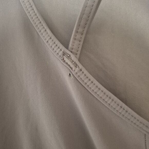 Lululemon Women’s Off-Route Mesh Under Arms High Neck Tank 4 - Picture 5 of 7